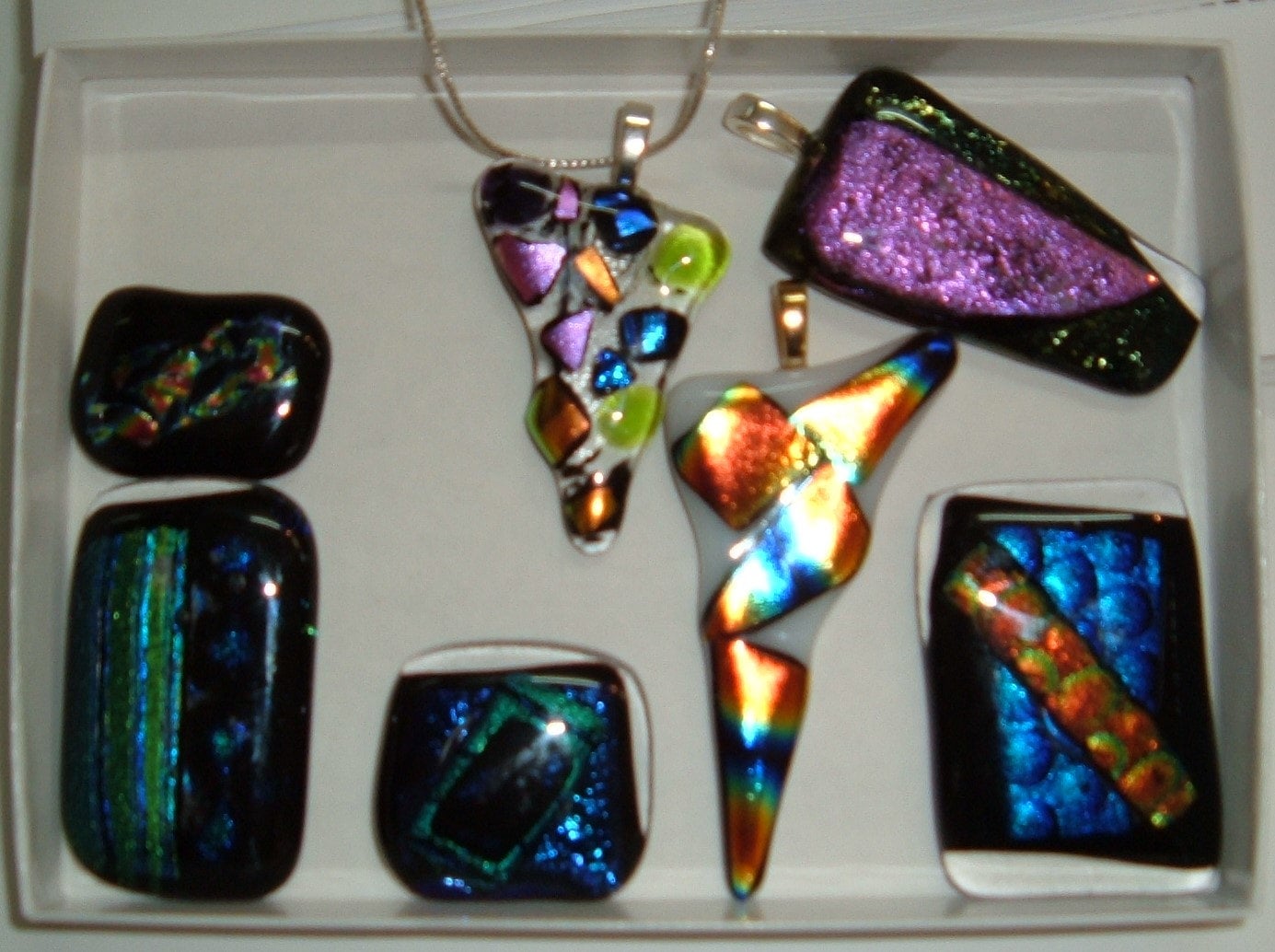 Dichroic Glass for Jewelry with Ruth Prince, November 4, 2023